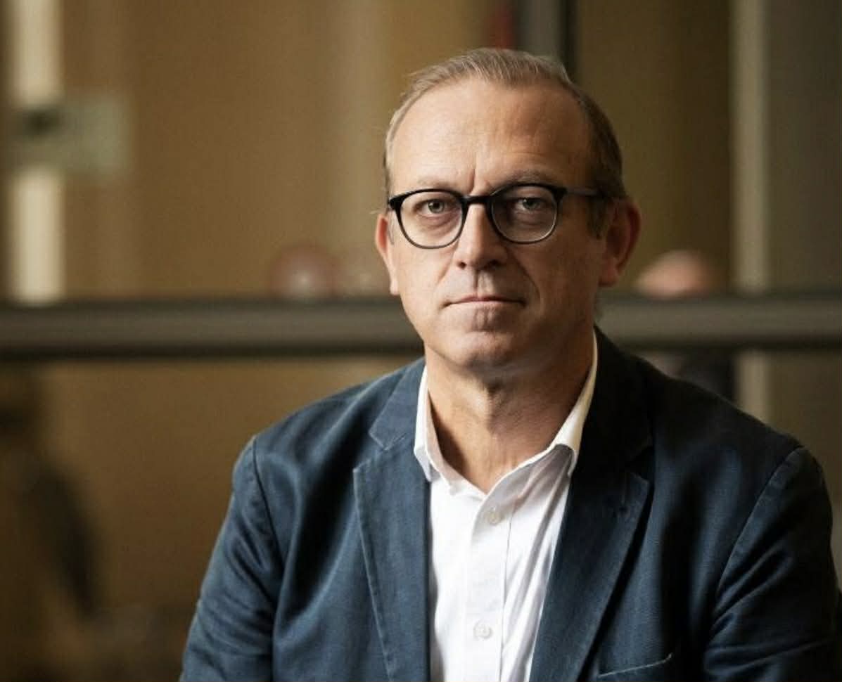 Robelli  Nuk po kapitullon Ukraina  por Perëndimi