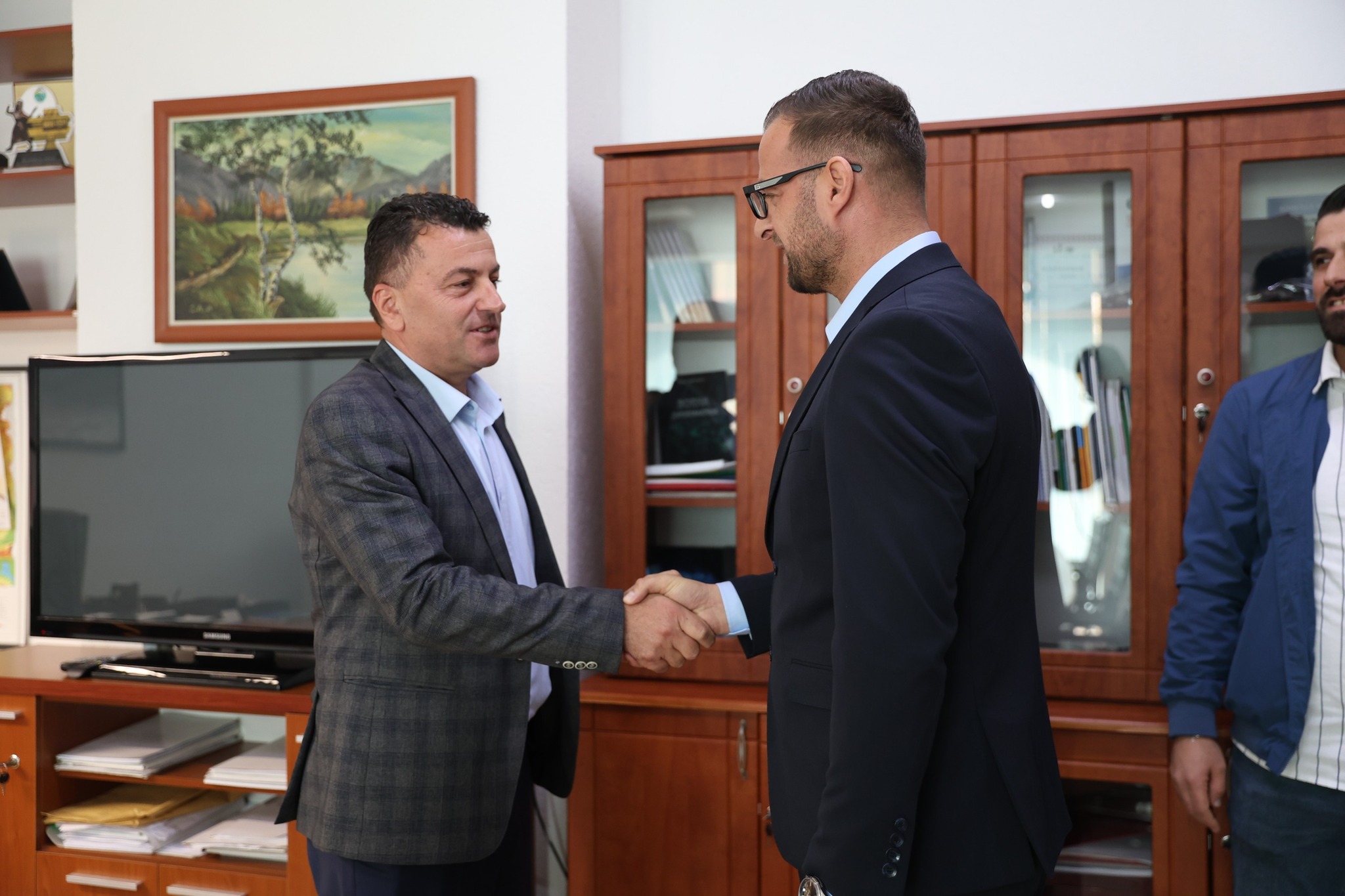 tearce-daut-memishi-merr-detyren-si-kryetar