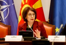 Siljanovska-Davkova: BE-ja nuk kishte strategji të qartë për Ballkanin, mbeti pas SHBA-së dhe madje edhe sot preferon standarde të dyfishta