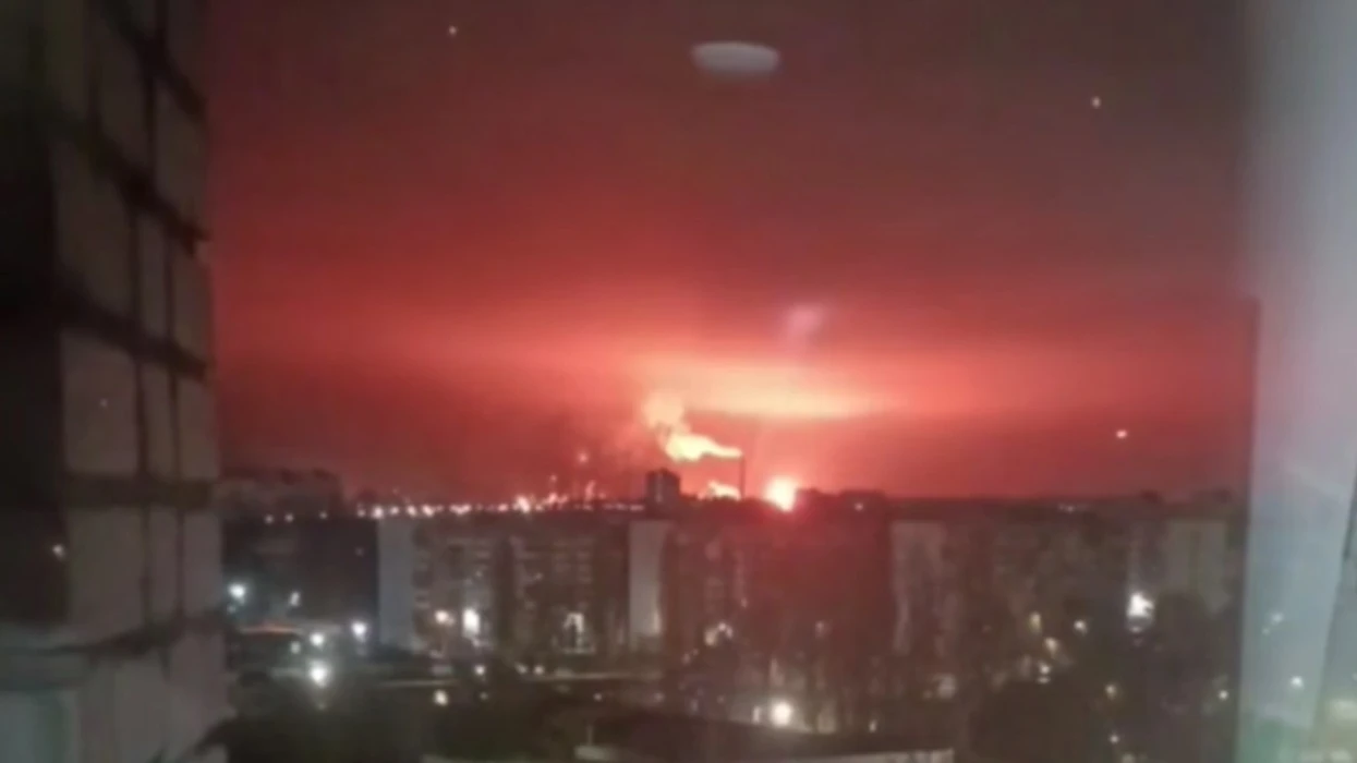 Ukrainasit sulmojnë Rusinë me dronë  goditet një rafineri e madhe nafte