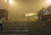 Kaos në qiell mbi Shkup: Stuhia e fuqishme jugore detyron avionët të devijojnë fluturimet