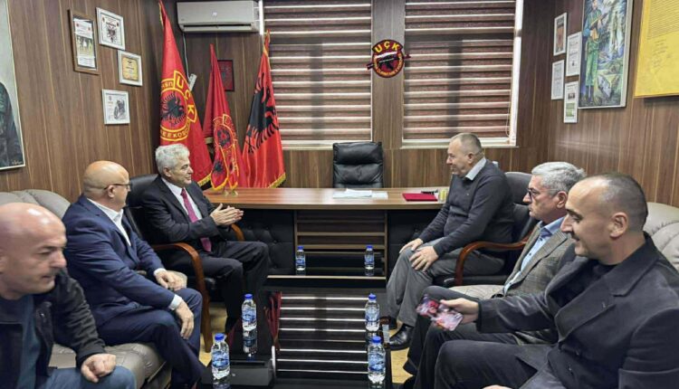 ovl-uck-se-pret-ali-ahmetin-dakordohen-per-mbajtjen-e-protestes-se-radhes-ne-shkup