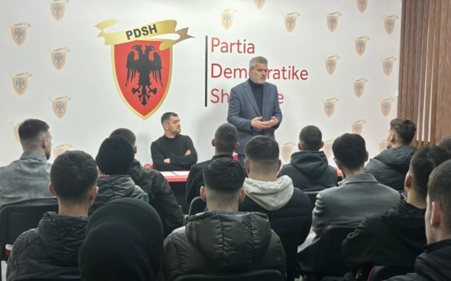 PDSH  Të rinjtë bashkohen masivisht me PDSH në