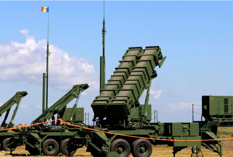 Rumania nënshkruan marrëveshje për blerjen e sistemeve franceze të mbrojtjes ajrore