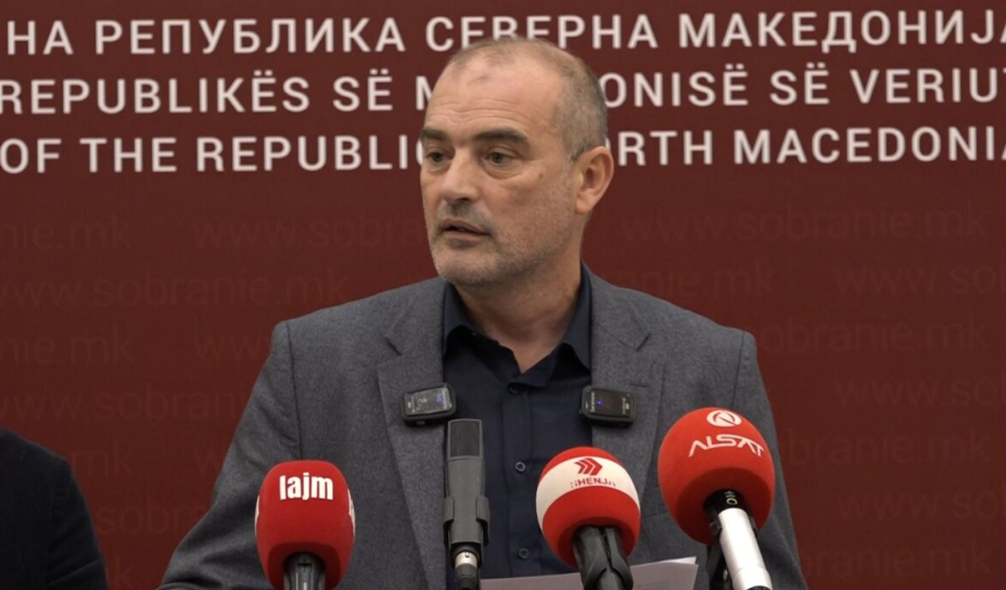 Deputeti Snopçe kërkon zgjedhje para Vitit të Ri në Gostivar  Vrapçishtë  Qendër Zhupë dhe Mavrovë