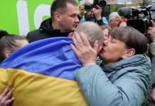 Ukraina kërkon shkëmbimin e qindra të burgosurve me Rusinë