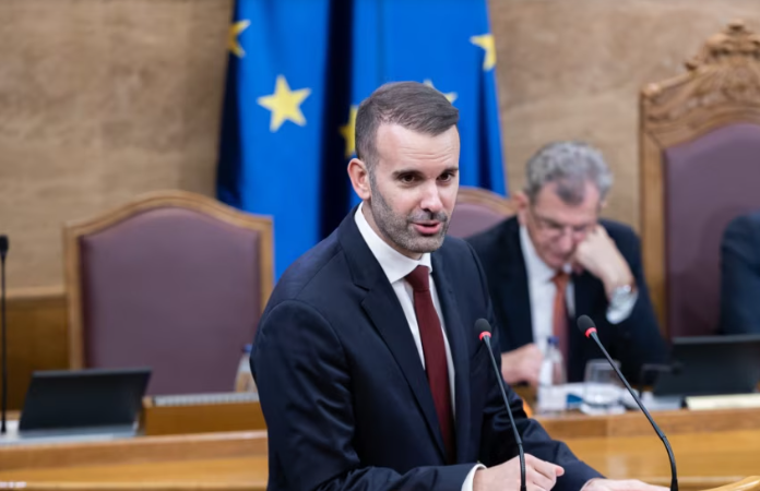 Mali i Zi thotë se do ta ashpërsojë regjimin e vizave për shtetasit rusë