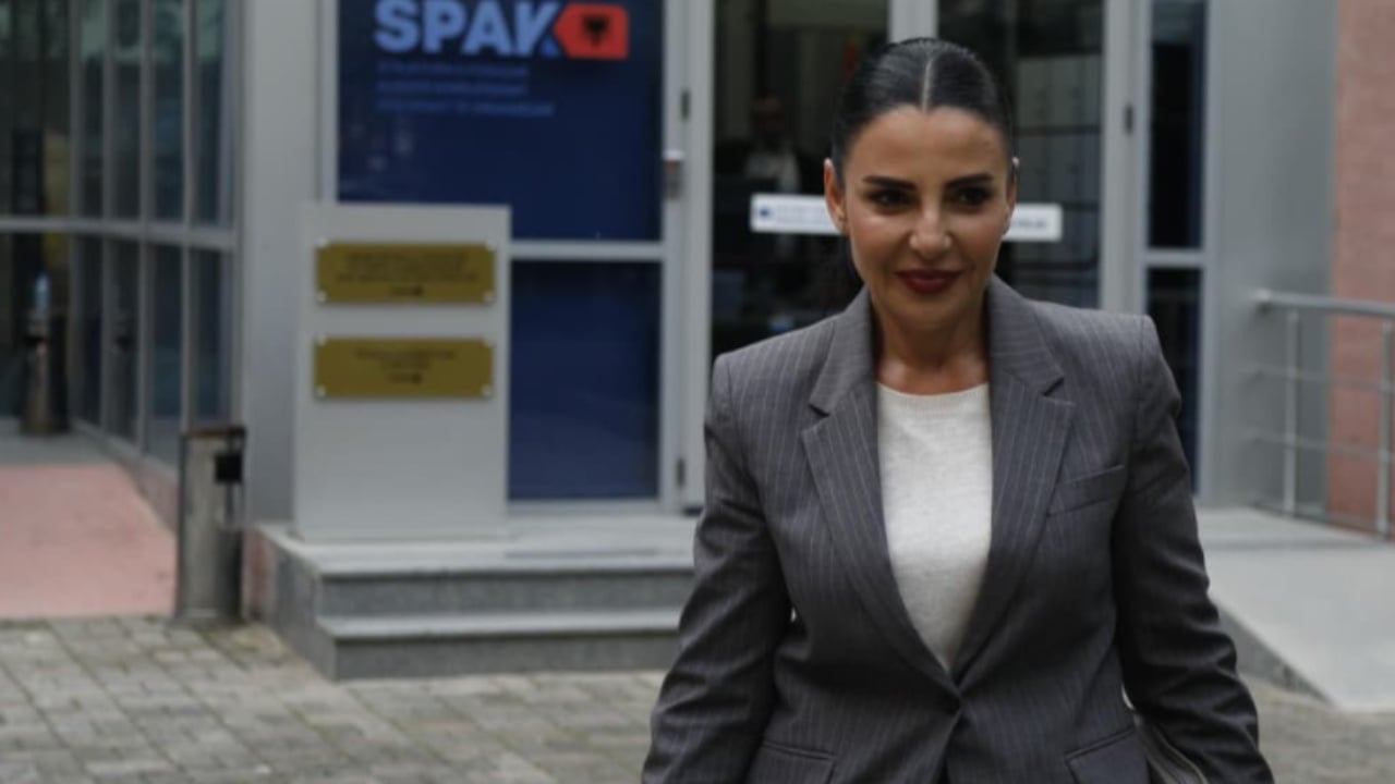 gjykata-e-posacme-pezullon-nga-detyra-zv-kryeministren-balluku-e-ndalon-te-dale-jashte-vendit