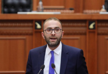 Balluku i fshihet Kuvendit, Bardhi: Belinda dorëhiqu dhe pendohu! Bëji publike mesazhet e Ramës