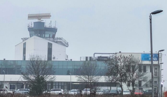 drejtoret-e-m-nav-shperndajne-230-000-euro-shtesa-pervec-pagave-nga-3-mije-euro