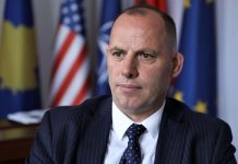 Ramiz Lladrovci: “Po, kam drekuar me zonjën Albulena Haxhiu”