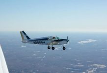 Komiteti për Hetimin e Aksidenteve Ajrore po heton rrëzimin e avionit sportiv në Liqenin e Mavrovës