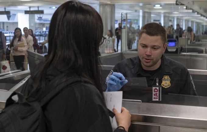 218f4683-1887-44de-a3d2-df3d4926b1f1