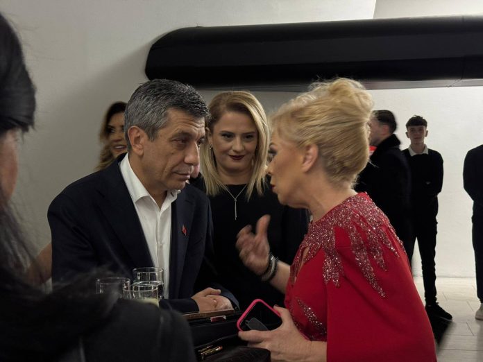 589518446_1375955573909690_6769380658631654377_n