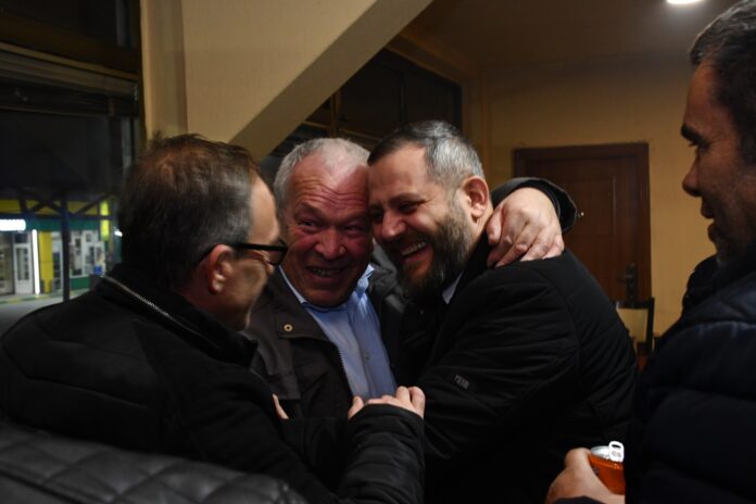 607974880_830312833308033_6067066652446546039_n-696x464