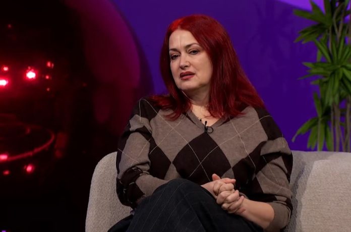 Eliza Hoxha: Nuk kam pengje personale, jam e përmbushur me veten (VIDEO)