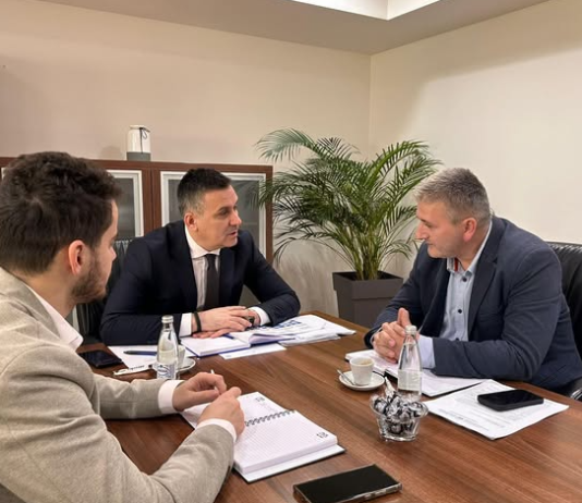 Menaxhimi i të dhënave gjeohapësinore në fokus të takimit Hoxha-Suma