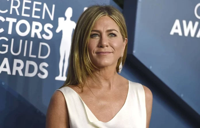 Jennifer-Aniston-who-is-the-actress-of-Friends-with1630606664