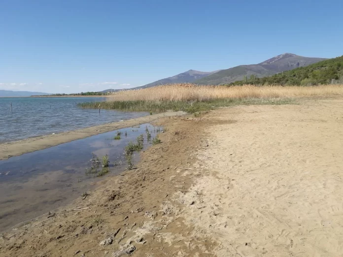 Liqeni-i-Prespes.-Foto-nga-Meta