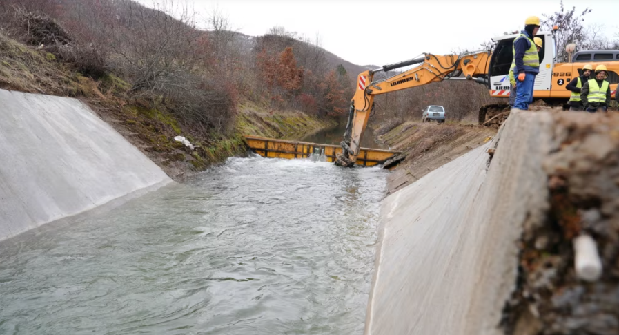 Epilogu i një komploti  Terroristët e  Ibër Lepencit  që u zunë nga FBI përmes dheut në çizmet e tyre