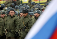 Dekreti i Putinit detyron të huajt në Rusi të nënshkruajnë kontratë me ushtrinë