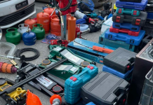 Konfiskohen vegla pune dhe rroba në dy raste të ndryshme në autostradën Tabanoc–Kumanovë