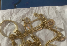 Gruaja nga Gostivari dyshohet se ka vjedhur ar në vlerë të 9,000 eurove