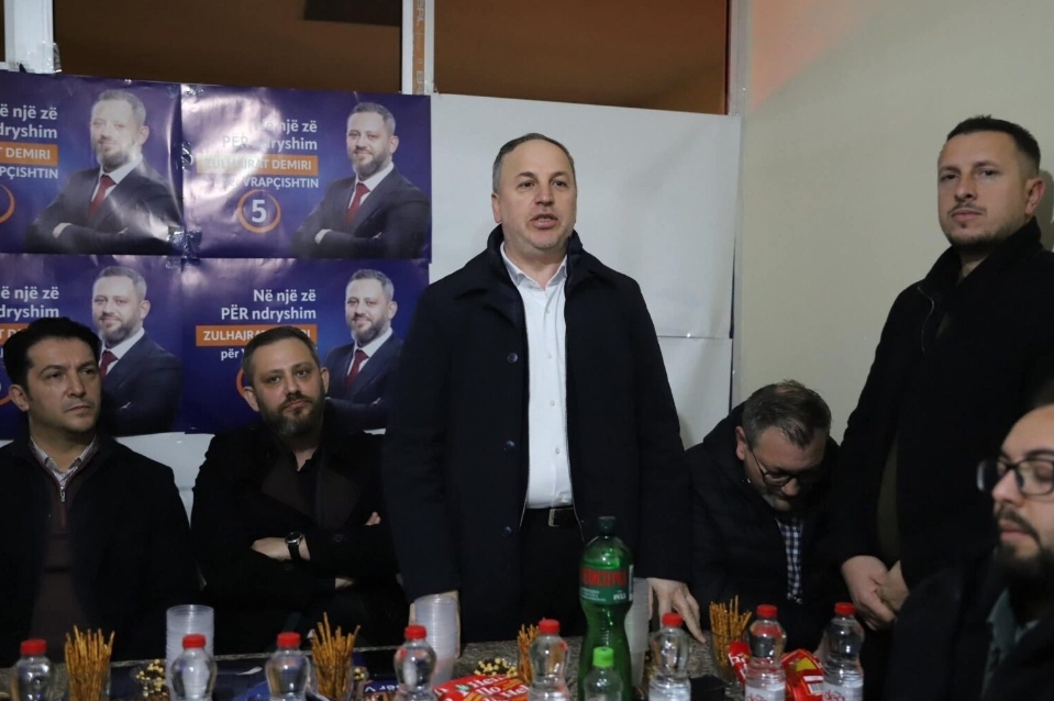 Adnan Azizi  Edhe Vrapçishti nuk lëshon pe  përkrahje e fuqishme për Zulhajrat Demirin