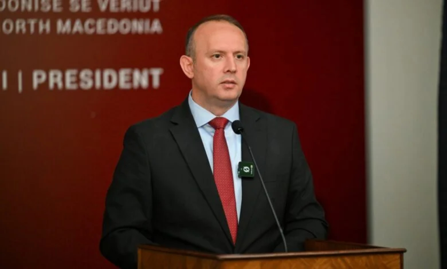 Gashi  Korrupsioni as nuk luftohet i vetëm dhe as vetëm me ligje  ai luftohet me integritet  shembull personal  përgjegjësi politike dhe ndërgjegje mbarëqytetare