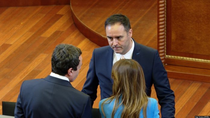 albin-kurti-glauk-konjufca-albulena-haxhiu