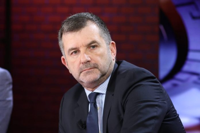 auto_auto_andi_bushati17120000041762354558