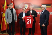 Kasami priti 3 kryetarët e fedaratave – kryetarin e FFK-së Agim Ademi, Masar Omeragiq të FFM-së dhe Armando Duka të FShF-së