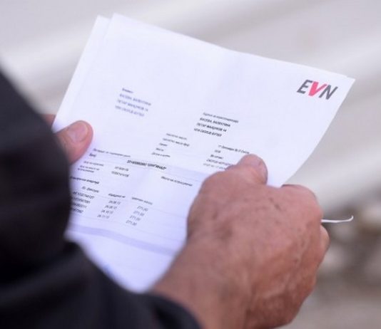 Nëse rryma ju vjen shumë shtrenjtë, ja çfarë duhet të bëni?