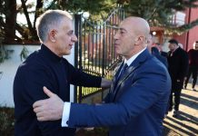 Haradinaj takohet me Kilajn pas lirimit nga Haga: I urova kthimin e tij në shtëpi