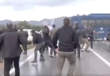 Përleshje midis fermerëve dhe policisë në Greqi mes protestave për vonesat e subvencioneve dhe rritjes së kostove të prodhimit