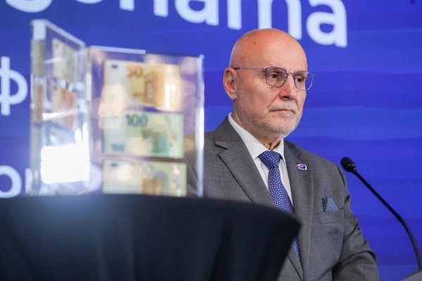 3e6b24c8-82f7-49e4-be3a-38eb11908a82