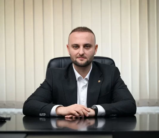 Muamer Seferi nga VLEN është u.d drejtor i ri i NP “Parqe dhe Gjelbërim” Shkup