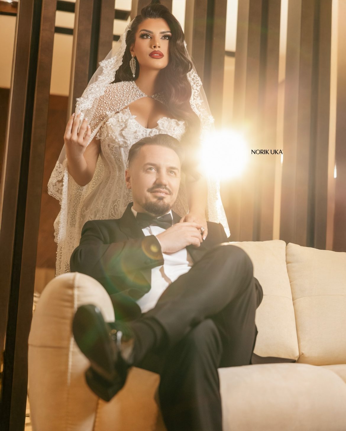 Puthje  përqafime   fotosesioni i Bleros me nuse pak minuta para dasmës