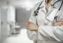 ‘Mjeku’ mashtrues, 77-vjeçarin e “qethi” 430 mijë denarë