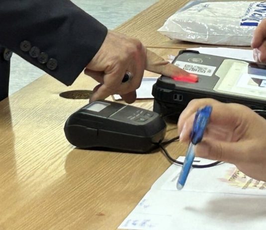 Votojnë personat e sëmurë dhe të burgosurit, para zgjedhjeve të përsëritura lokale në 4 komuna