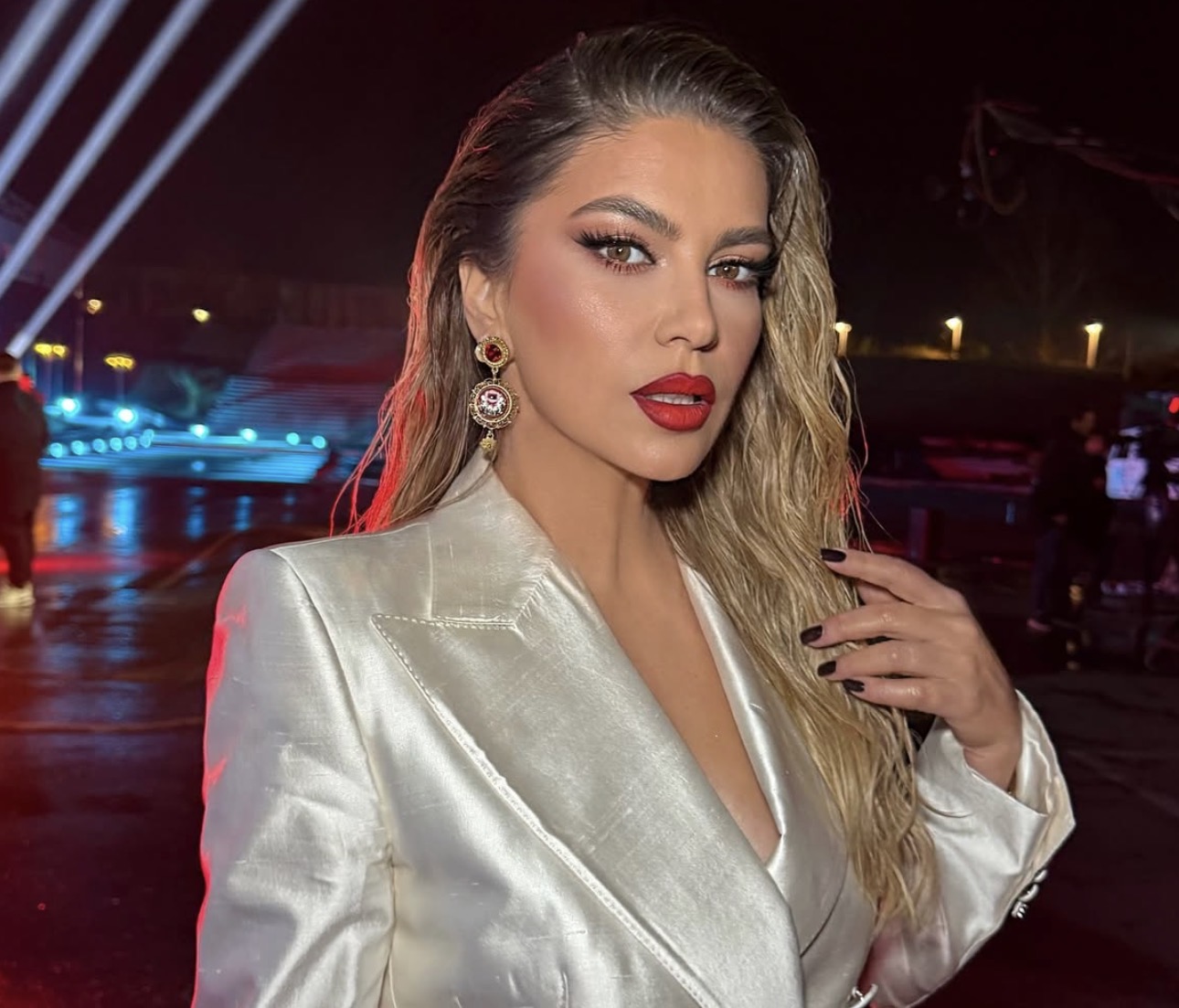 Pas  Prime   Leonora Jakupi pranoi mesazhe të shumta 