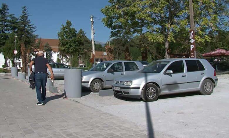 Struga e nis vitin me kaos në parking   zgjidhja e premtuar ende larg