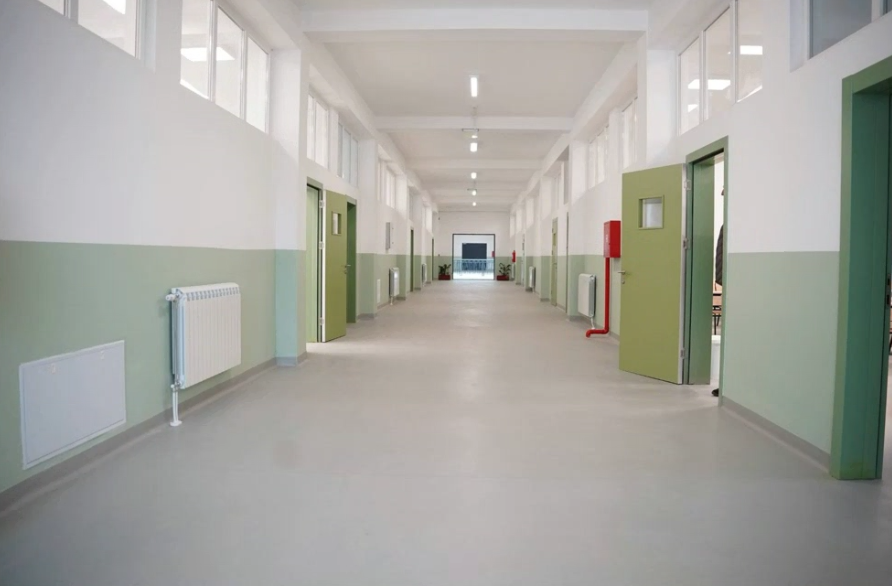 Shkolla fillore në Aerodrom me objekt të ri Evropian  Pamje moderne me 16 klasa  bibliotekë dhe ashensor