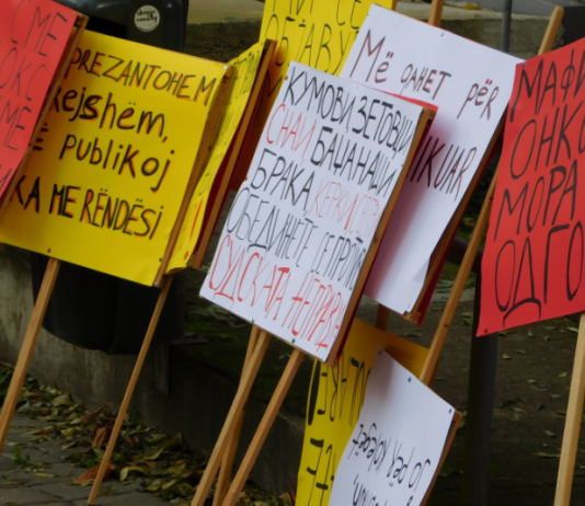 Sindikata e Gazetarëve kërkon rritjen e pagës minimale