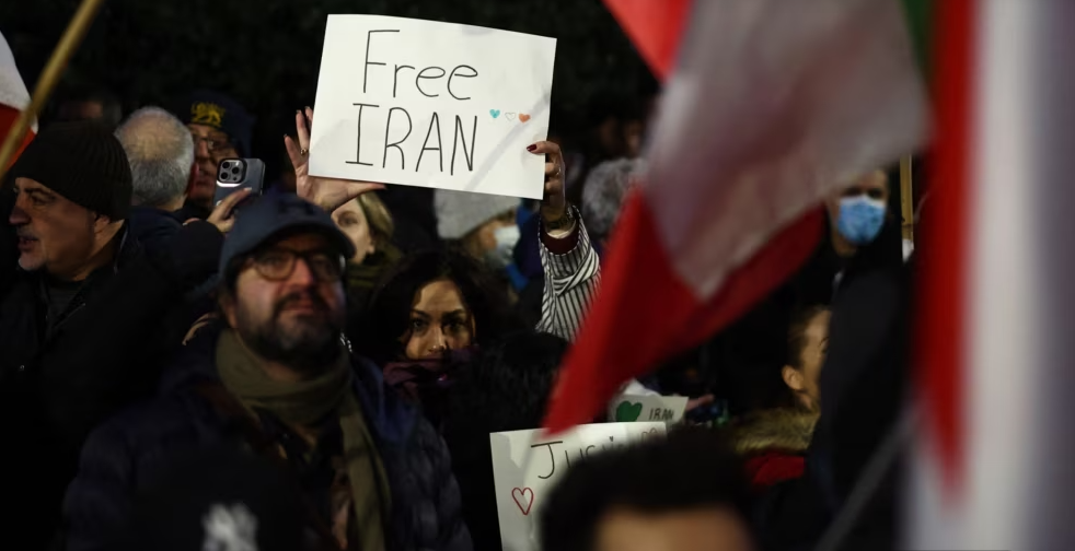 Irani ndodhet  në fillimin e një momenti revolucionar 