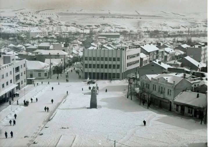 77 dite reshje bore pa ndarprerë  në 1953 v  në Kumanovë