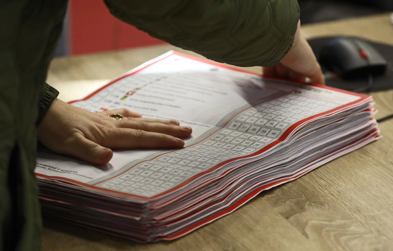 Gati 99  të votave të numëruara  tetë kandidatë me mbi 100 mijë vota