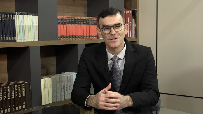 FLORIAN NESIMI ANALIZA