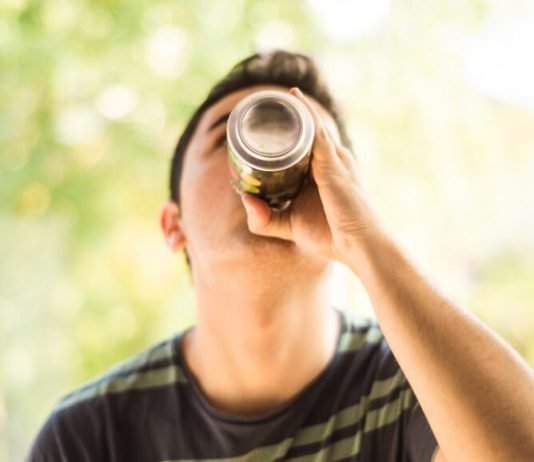 Fëmijët përfundojnë në urgjencë shkaku i konsumimit të pijeve energjike