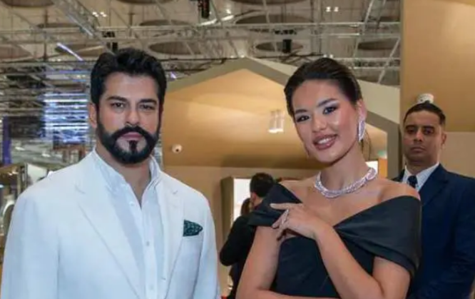 1-milion-dollare-per-nje-foto-me-burak-ozcivit